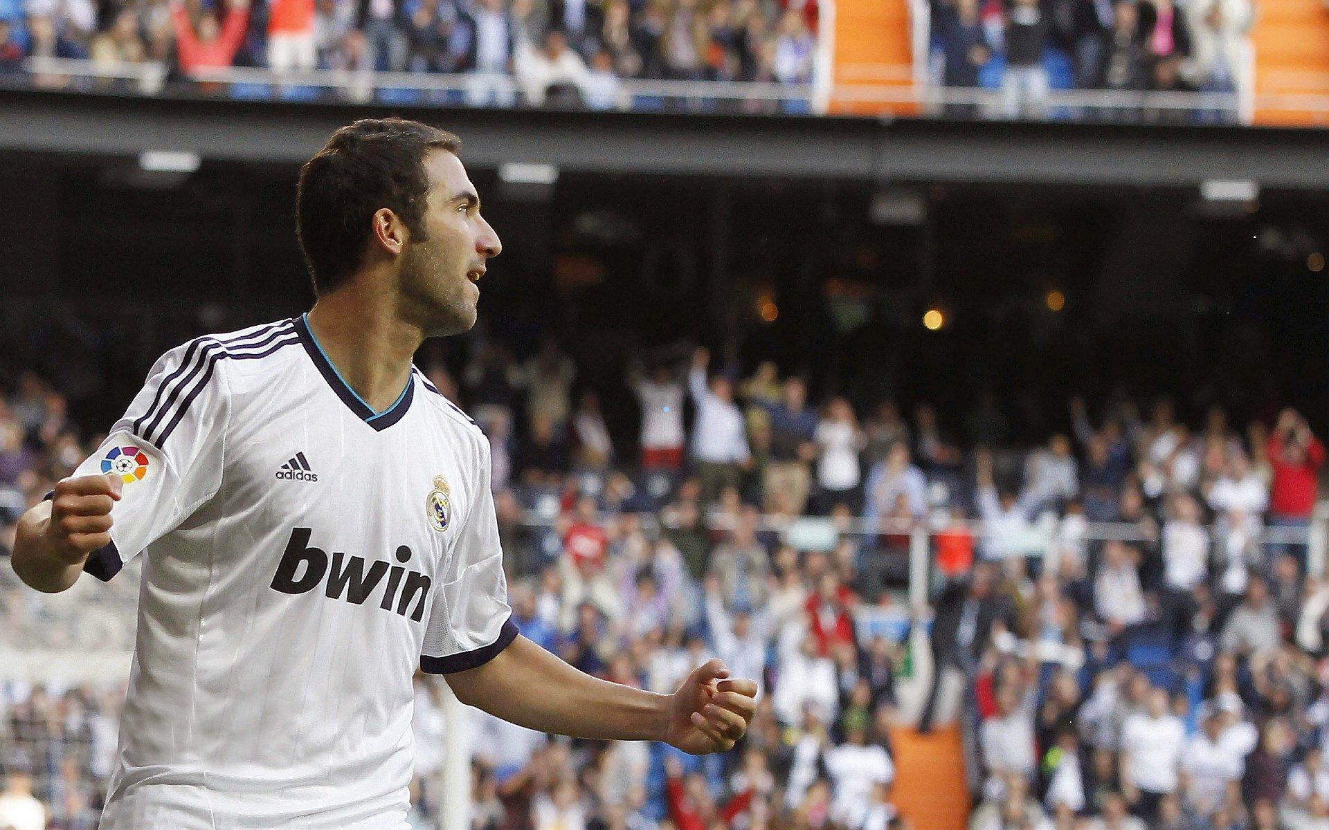 德甲王牌中卫加盟北京国安，曾是C罗师弟，冠军稳了？球迷狂喜！